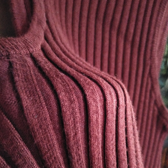 Was💲7! 🎉5/$20Forever 21 ribbed crop top - Picture 3 of 9